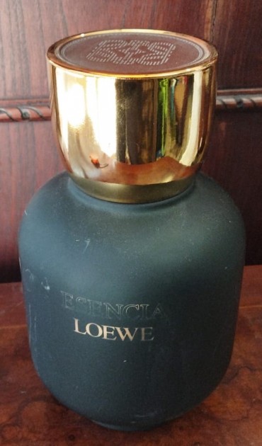 Embalagem de grande formato LOEWE