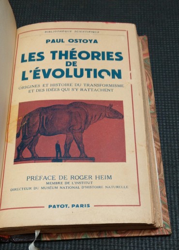 LES THÉORIES DE L'ÉVOLUTION