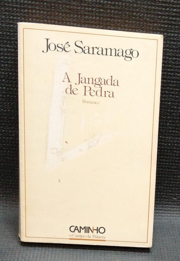 A JANGADA DE PEDRA