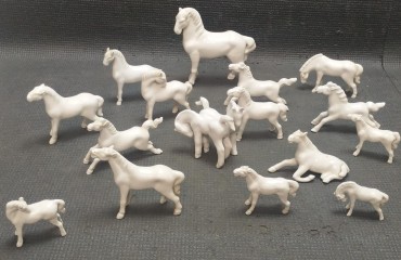 Lote de cavalos miniatura 