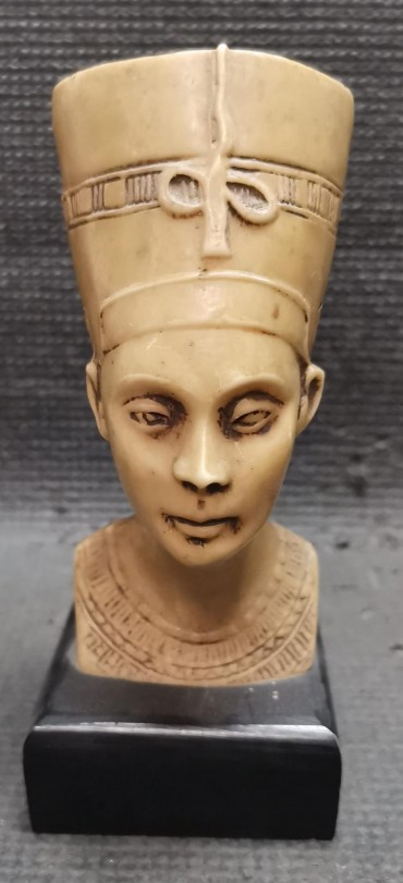 Busto de Nefertiti 