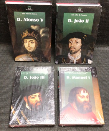 «4 Livros da Colecção dos Reis de Portugal - D. Afonso V , D. João II, D. Manuel I e D. João III»» 