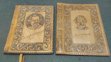 Duas capas de livro